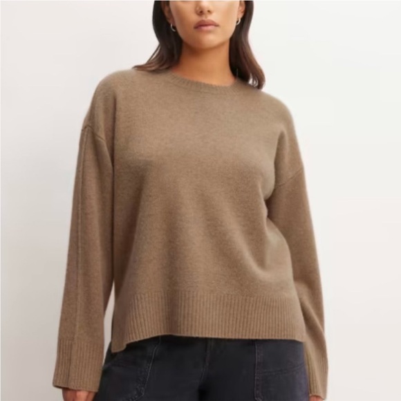 Everlane Sweaters - Everlane Crewneck Wool Sweater